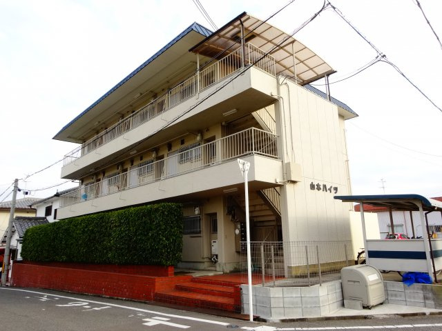 山本ハイツの外観