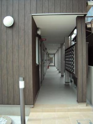 EastField（イーストフィールド）のエントランス
