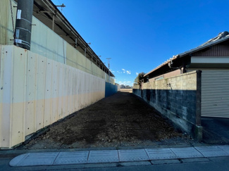 【前面道路含む現地写真】