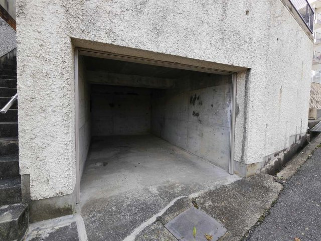 緑町2丁目　戸建の駐車場