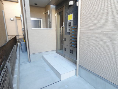 【エントランス】 | ラウレア