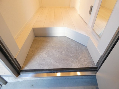 【玄関】 | ラウレア