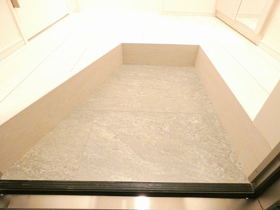 【玄関】 | エスパシオ烏森