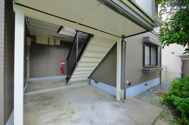 リベールコートのエントランス|ゆとりのあるエントランスです