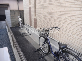 【その他共用部分】 | ジャルダンロゼ平尾の駐輪場