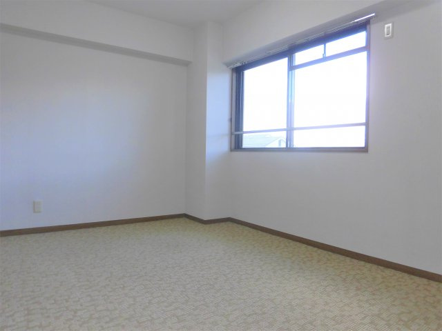 メゾンラフィネの洋室