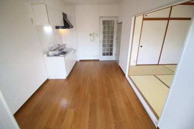 【居間・リビング】 | マンション妙法寺