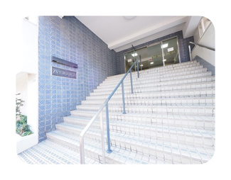 【エントランス】 | 落ち着いたエントランスです