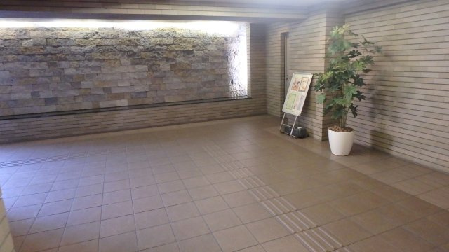 コスモ板橋本町シティフォルムのエントランス