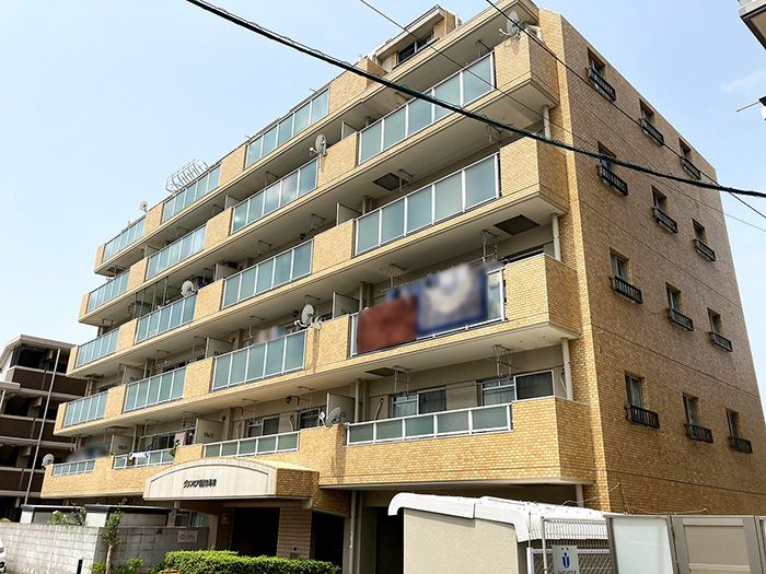 グランピア空港前の外観