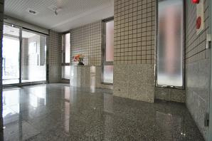 【エントランス】 | ヴィーブル天神南