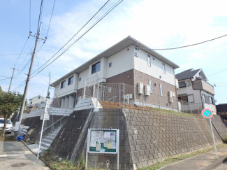 【外観】 | 積水ハウス施工の賃貸住宅シャーメゾン♪ペットOK！グリーンライン「川和町」駅より徒歩10分！ワンちゃん・猫ちゃんと一緒に暮らせる2階建てアパートです☆