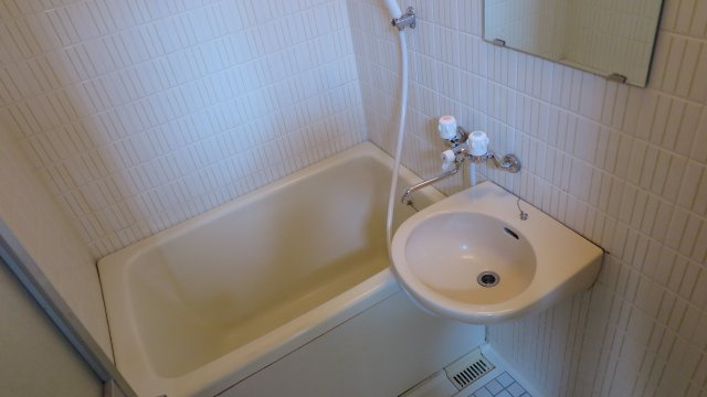丸栄マンション幸町の浴室