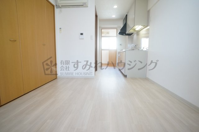 第一中村マンションの居間・リビング