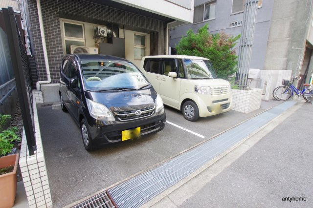 グランドステージ大阪城北　仲介手数料無料の駐車場