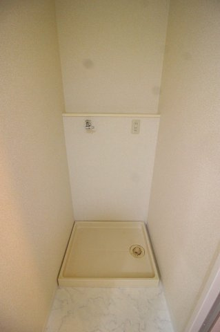 ロゼール壱番館の洗面所
