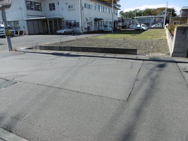 【前面道路含む現地写真】 | 甲大工町土地