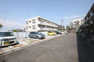 【外観】 | エクレール駐車場