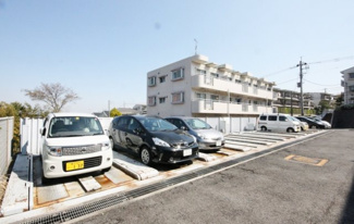 【外観】 | エクレール駐車場