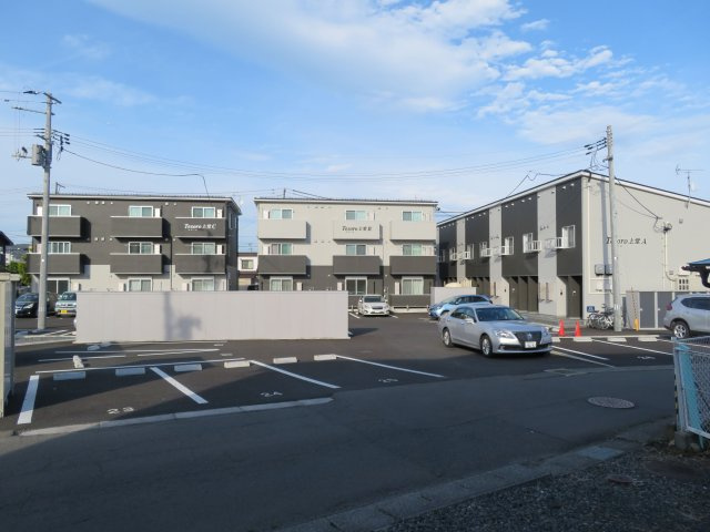 テゾーロ上堂の駐車場