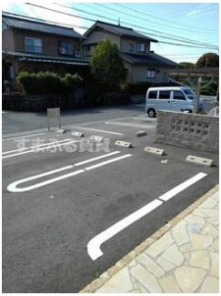 【駐車場】