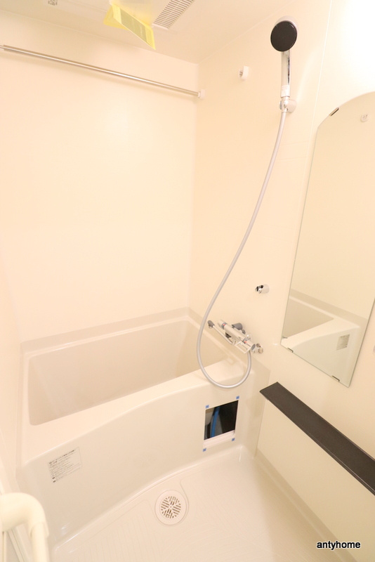 プレサンスOSAKA西中島リエゾン　仲介手数料無料の浴室