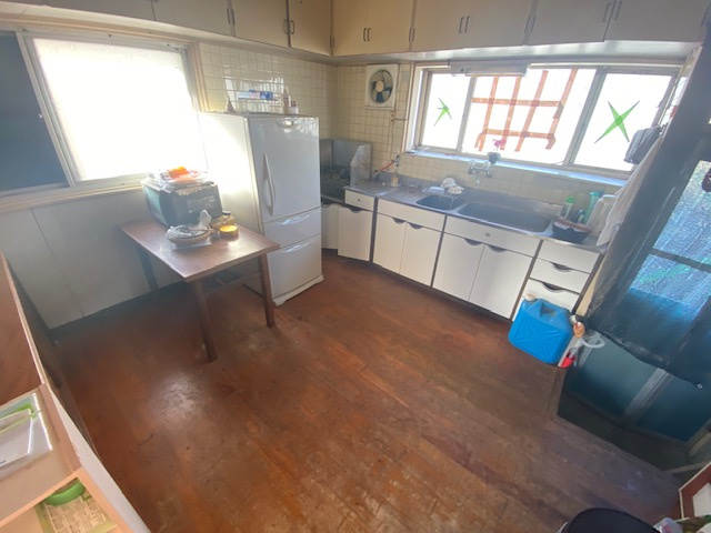 都城市広原町の中古一戸建のキッチン