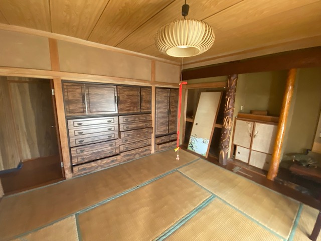 都城市広原町の中古一戸建の和室