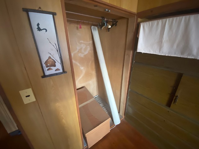 都城市広原町の中古一戸建の洋室