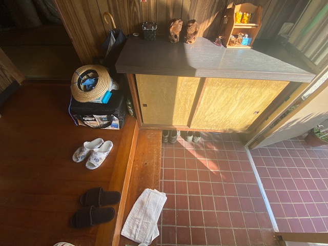 都城市広原町の中古一戸建の玄関