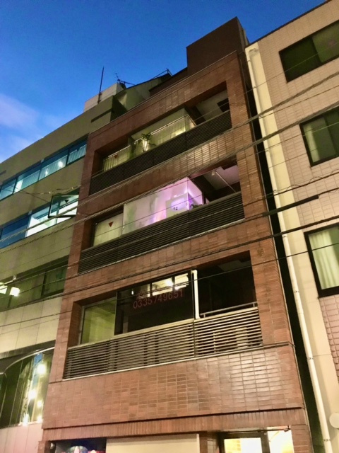 港区新橋６丁目の店舗事務所