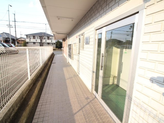 アミュゾン菱川のエントランス|毎日通るエントランスはこのようになっています