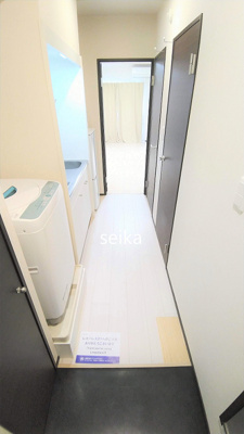 【玄関】 | アムールⅢ | ※建具の色は異なる場合がございます。