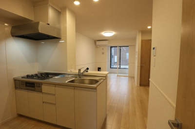 【キッチン】 | ソレイユルナ