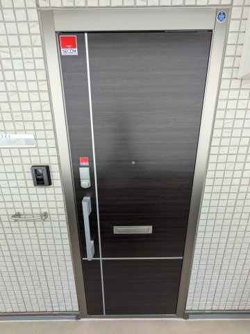 ツバキの玄関