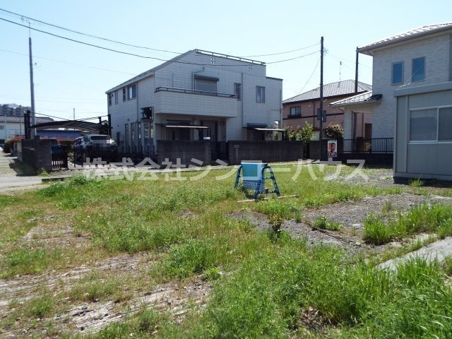 【外観】 | 加須市旗井 土地 | 約60坪のゆとりある敷地は駐車スペースの確保にも嬉しいポイント。