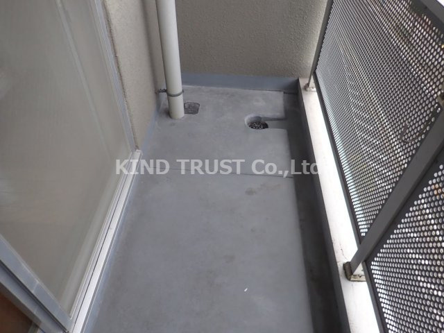 貴王天満橋のバルコニー|開放的で明るい空間を演出してくれるバルコニーです