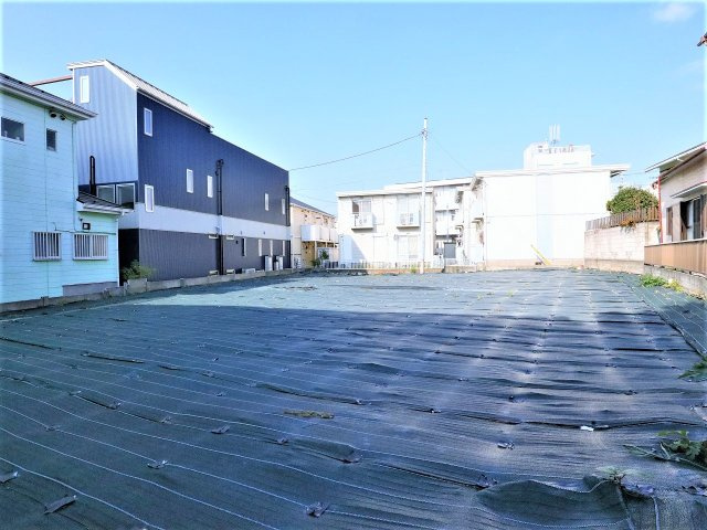 売地　（磯子区馬場町）の外観|現地（2021年11月）撮影　閑静な住宅地に佇む物件です！