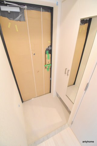 エスリードレジデンス大阪グランノース1　仲介手数料無料の玄関
