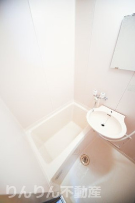 【浴室】 | シティガーデン富田 | コンパクトで使いやすいお風呂です