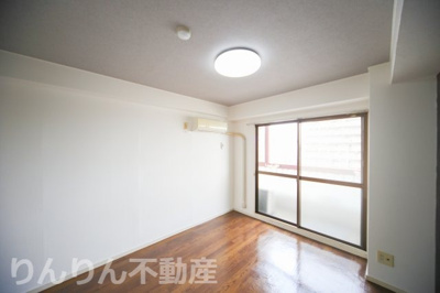 【居間・リビング】 | シティガーデン富田 | ゆったりとしたリビングです