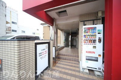 【エントランス】 | シティガーデン富田 | 清潔なエントランスです