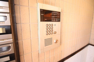 【その他共用部分】 | 安心のオートロックを完備。