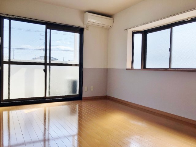 グランドールの居間・リビング