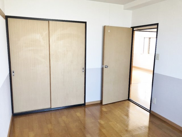 グランドールの洋室