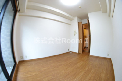 【居間・リビング】 | ディナスティ清水谷Ⅲ | 使いやすい居間です