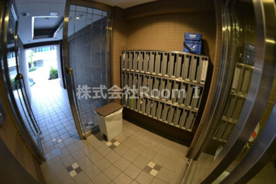 【エントランス】 | ディナスティ清水谷Ⅲ | 毎日通るエントランスはこのようになっています