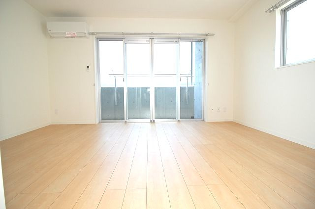 calm.esⅡの洋室|※内装が若干異なる場合がございます