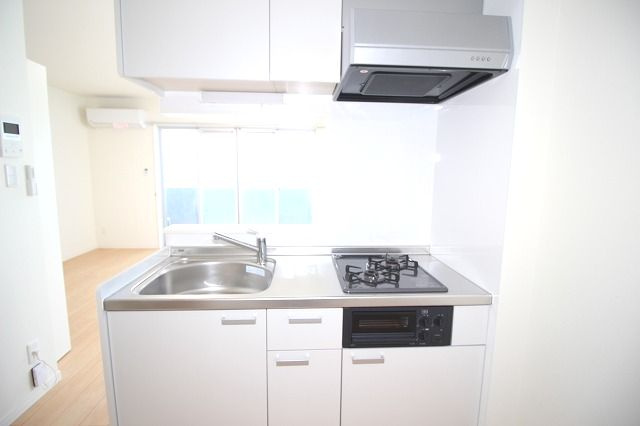 calm.esⅡのキッチン|※内装が若干異なる場合がございます