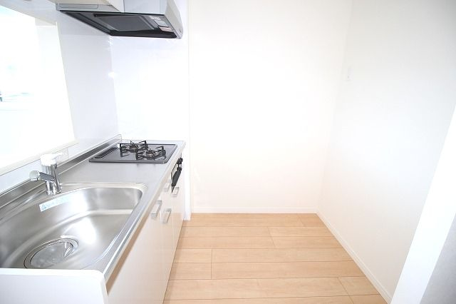 calm.esⅡのキッチン|※内装が若干異なる場合がございます